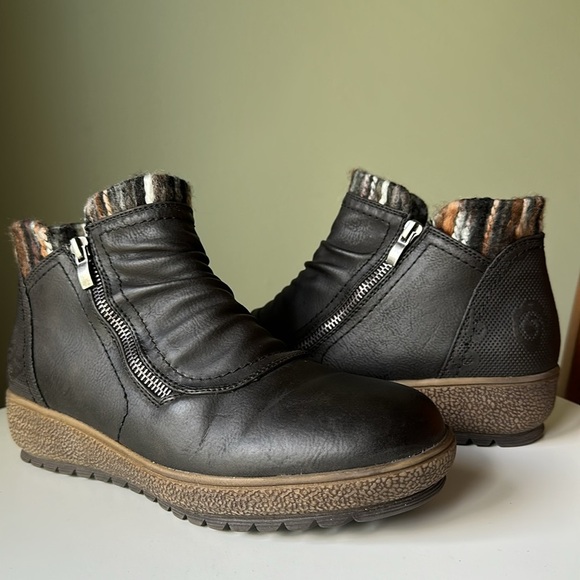 Patrizia by Spring Step Tracie Ankle Bootie - Picture 6 of 13